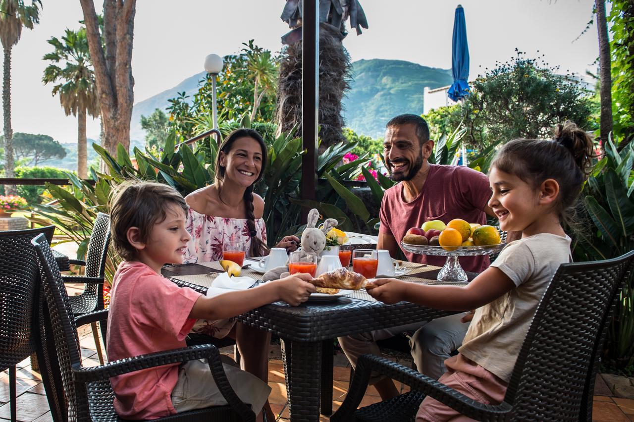 Le Canne Family Resort & Spa Forio  Екстер'єр фото