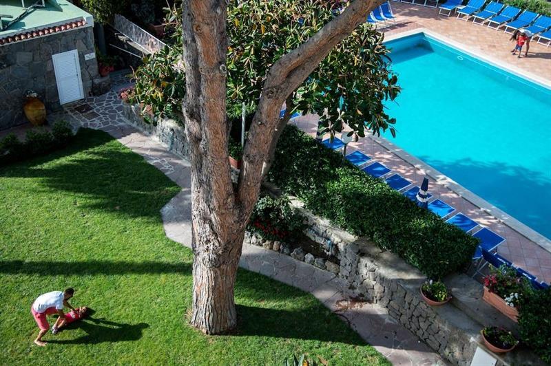 Le Canne Family Resort & Spa Forio  Екстер'єр фото